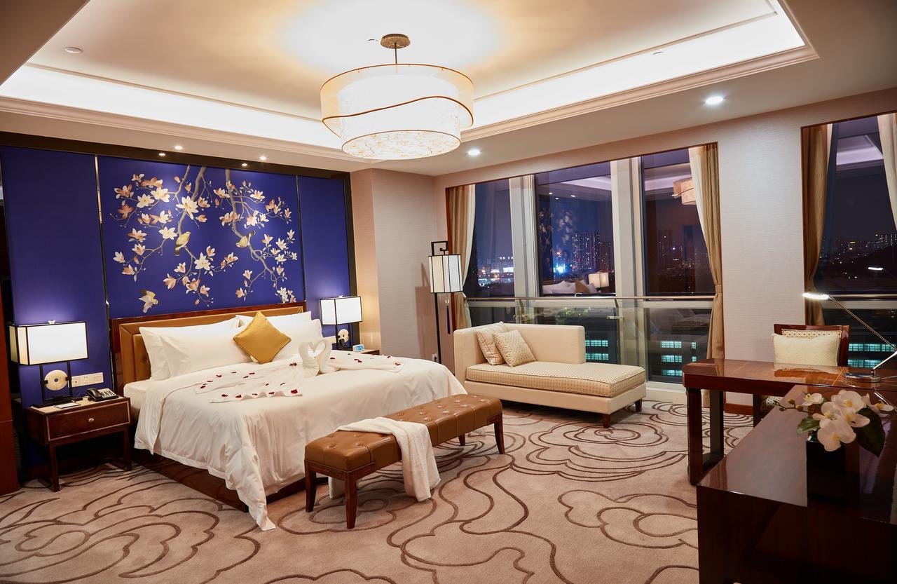 The Thousand Lantern Lake Hotel Foshan Bagian luar foto