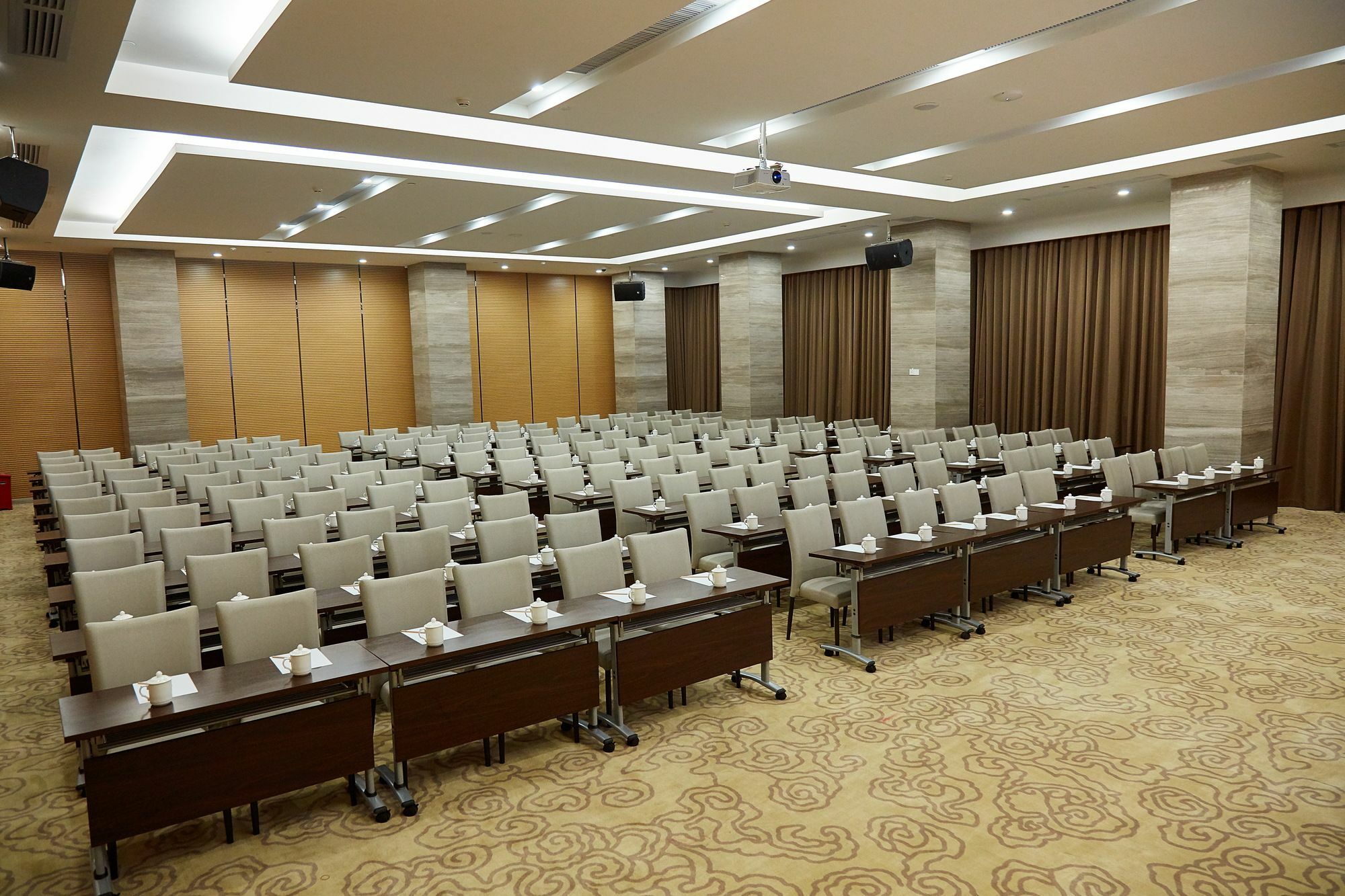 The Thousand Lantern Lake Hotel Foshan Bagian luar foto