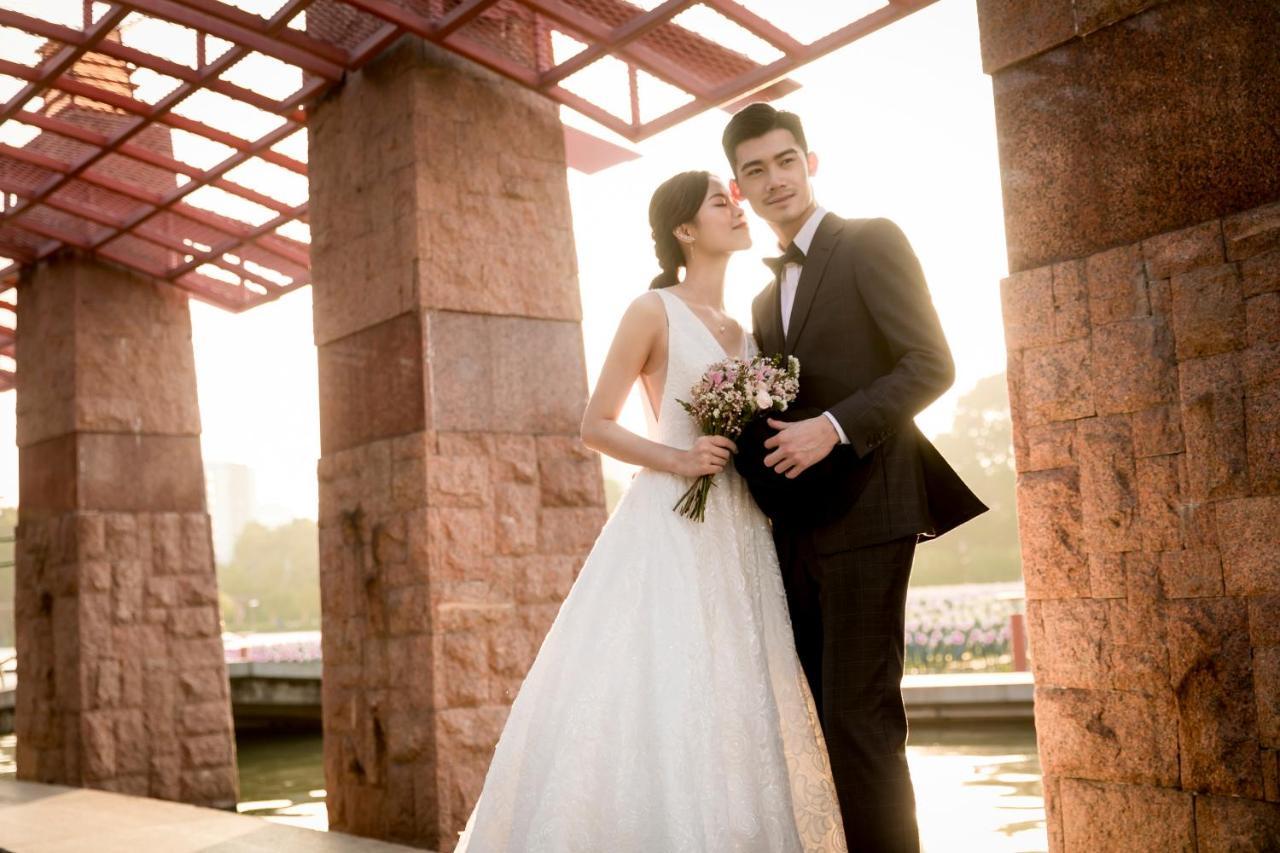 The Thousand Lantern Lake Hotel Foshan Bagian luar foto